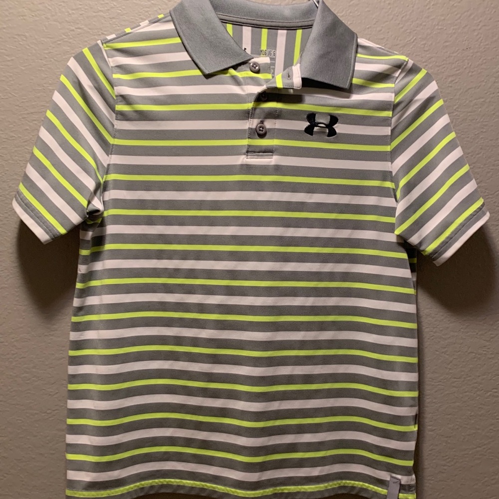 Under armor golf polo, great condition